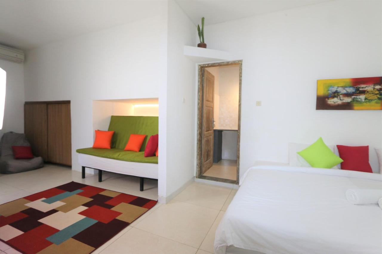 Cornerstone Bali Coworking Hostel Canggu Buitenkant foto