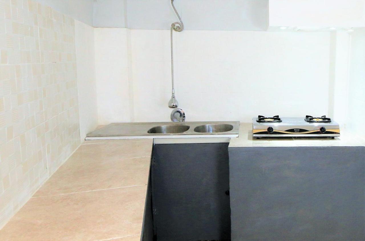 Cornerstone Bali Coworking Hostel Canggu Buitenkant foto